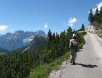 Il sentiero 122
		per il Monte Piana è una strada asfaltata